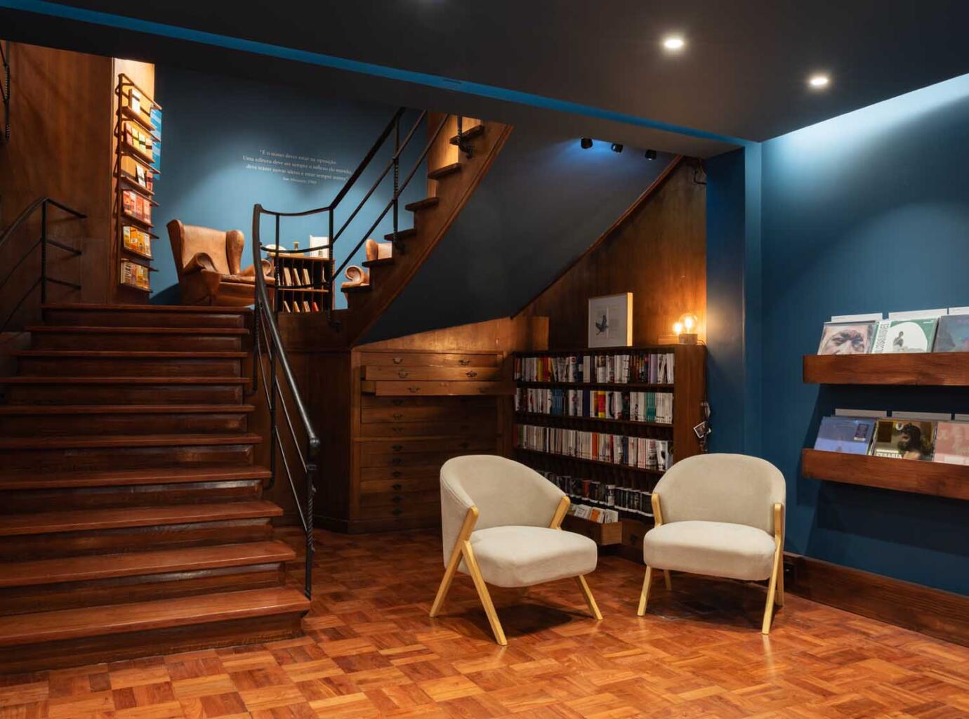 Livraria Buchholz: A vida recomeça aos 80