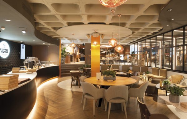 A Delta Cafés apresenta um novo espaço com um conceito inovador para a marca. A The Coffee House Experience vive agora no espaço remodelado da antiga loja Delta Q, na Avenida da Liberdade, com uma nova cara, novo conceito e uma nova oferta de comidas e bebidas.